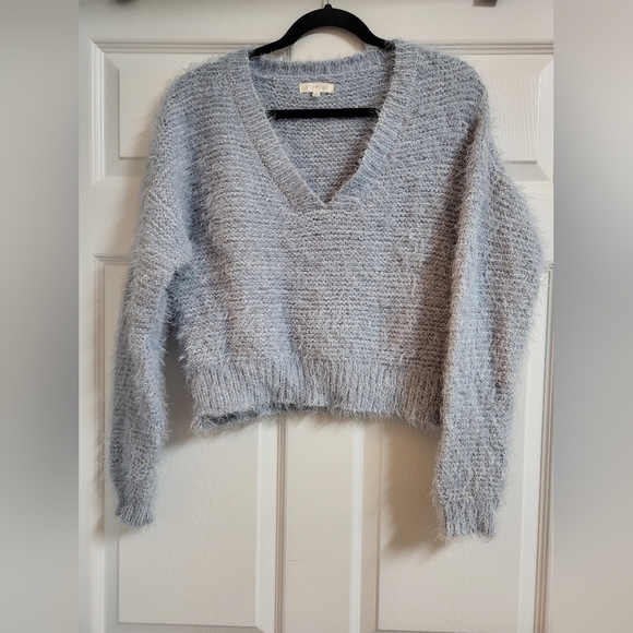 Ultra Flirt Womens Blue V-Neck Cropped Sweater Size L - Picture 1 of 5